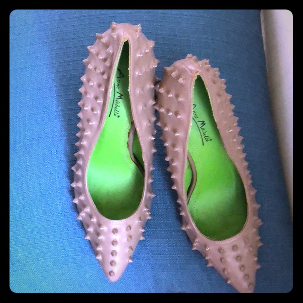 Spiked pumps